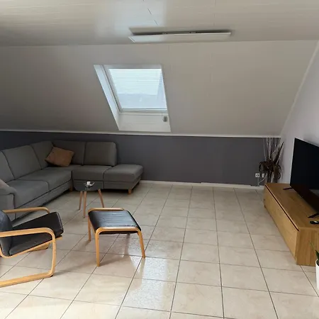 Balkon Oder Terrasse *